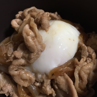 豚丼温玉のせ